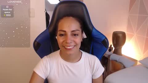 jessica_taylor_22 online show from January 2025 07:21:02 PM