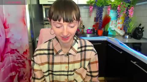 jessicaforris online show from April 2026 07:17:02 AM
