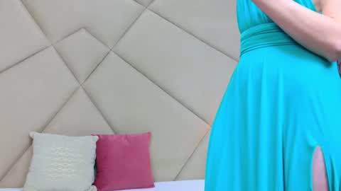 Snapshot of jessicagibson chatting on February 2026 09:44:02 PM Jessica online show from February 2026 09:44:02 PM