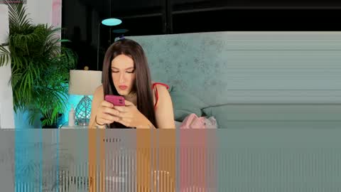 Snapshot of jessicameron chatting on May 2026 04:40:01 AM JESSI AND NAOMI online show from May 2026 04:40:01 AM