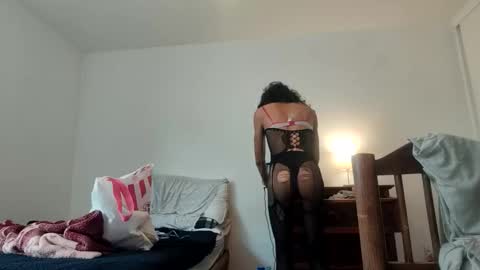 Snapshot of jessicasixnorma chatting on October 2025 10:28:02 PM jessicasixnorma online show from October 2025 10:28:02 PM