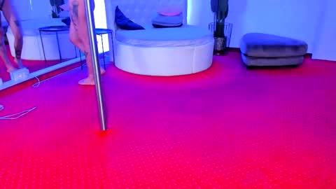 Jessy online show from November 2025 07:59:02 PM