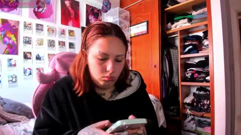 Snapshot of jessie_williams_01 chatting on August 2026 02:19:01 PM Your Sweet Angel online show from August 2026 02:19:01 PM