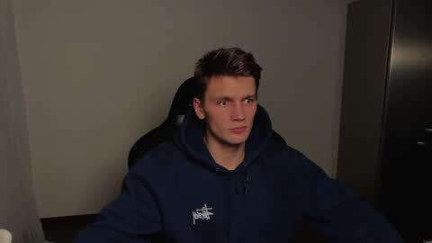 Snapshot of jessierise chatting on January 2025 12:25:01 AM JessieRise online show from January 2025 12:25:01 AM