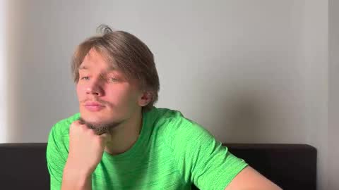 Snapshot of jessierise chatting on February 2026 10:47:01 AM JessieRise online show from February 2026 10:47:01 AM