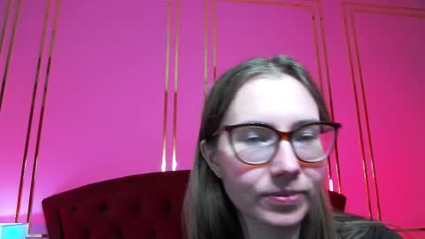 JessieStarrr online show from April 2026 05:51:01 PM