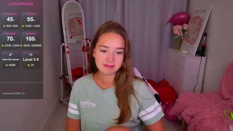 Snapshot of jessiestarz chatting on February 2026 01:51:02 PM Jessi online show from February 2026 01:51:02 PM