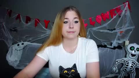 Jess online show from October 2025 07:23:02 AM