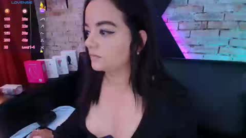 jessy_capelli online show from October 2025 07:37:01 PM