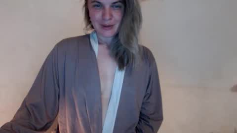 jessyangels online show from April 2026 07:05:02 PM