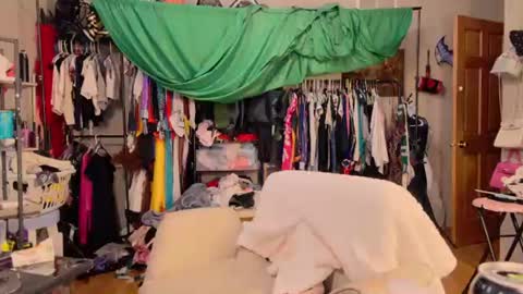 Snapshot of jessyboi0504 chatting on July 2026 10:43:01 AM seductress Cyber Succubus online show from July 2026 10:43:01 AM