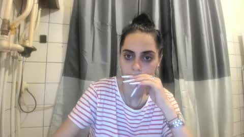 Jessy online show from October 2025 09:26:02 PM