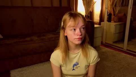 Snapshot of jewellhogan chatting on December 2025 07:26:01 AM Gwen online show from December 2025 07:26:01 AM