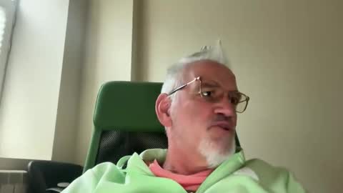 jewlronny online show from September 2025 12:32:02 PM