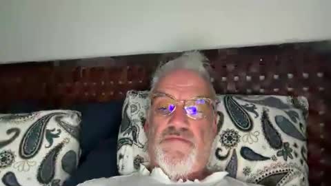 jewlronny online show from October 2025 04:40:01 AM