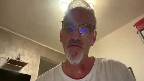 jewlronny online show from October 2025 06:28:02 PM