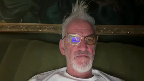 jewlronny online show from April 2026 07:16:02 PM
