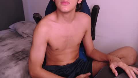 jey_foxx online show from September 2025 06:30:01 PM