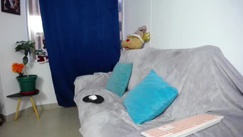 Camila online show from November 2025 10:47:02 AM