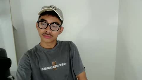 Johnny  online show from December 2025 08:31:01 AM