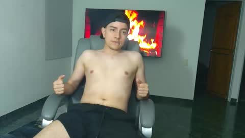 Jhoan Saenz online show from October 2025 06:48:01 AM