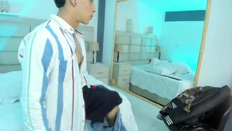 jhoanleandro online show from February 2025 04:10:01 AM