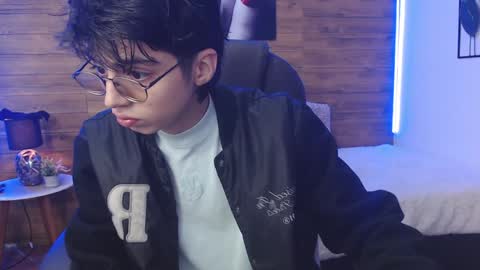 Snapshot of jhoellx chatting on December 2024 12:24:01 PM Jhoel online show from December 2024 12:24:01 PM