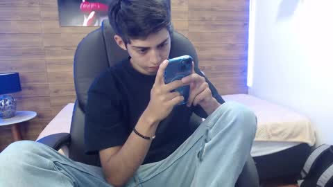 Snapshot of jhoellx chatting on February 2025 12:37:01 PM Jhoel online show from February 2025 12:37:01 PM