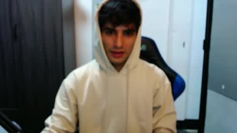 jhon online show from December 2024 12:11:01 AM