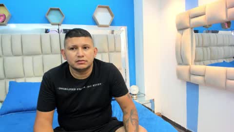 jhon_and_catalina online show from October 2025 12:26:02 PM
