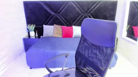 Snapshot of jhon_bear02 chatting on July 2026 11:18:01 AM John Bear.... online show from July 2026 11:18:01 AM
