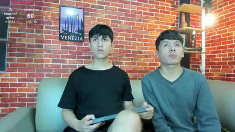 Snapshot of jhon_kleinn chatting on May 2026 08:04:02 PM Jake y Troy online show from May 2026 08:04:02 PM