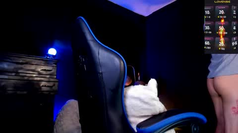 jhon_psyco online show from October 2025 10:47:02 AM