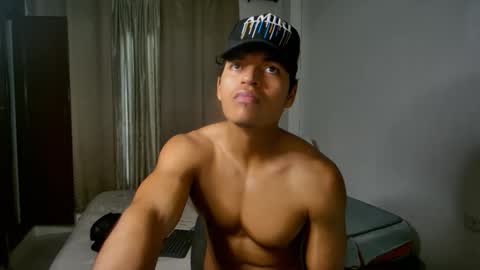 Snapshot of jhon_wich2 chatting on June 2026 06:19:02 PM Jhon wich2 online show from June 2026 06:19:02 PM