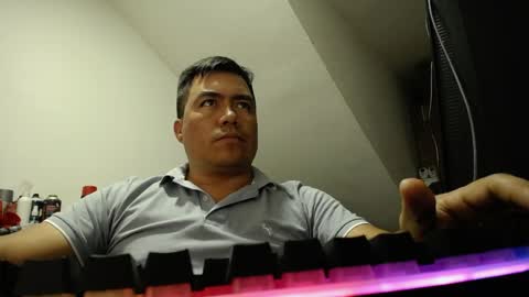 Snapshot of jhonatan_morales_s chatting on April 2026 04:28:01 AM jhonatan_morales_s online show from April 2026 04:28:01 AM