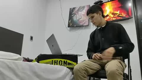 jhon online show from January 2025 08:36:02 PM