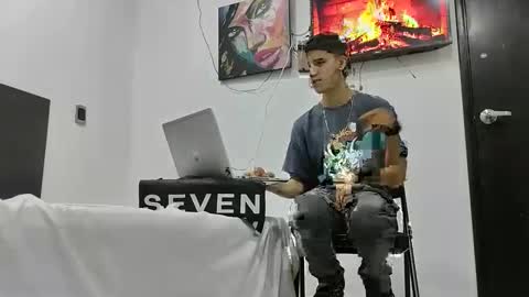 jhon online show from February 2025 07:38:02 PM