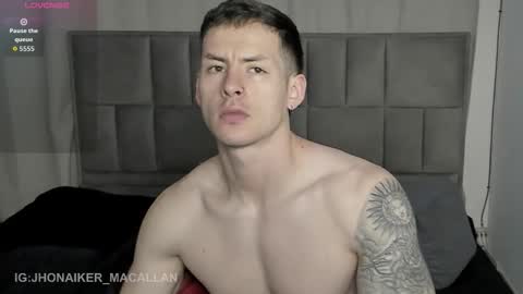 Jhonaiker online show from September 2025 03:02:02 PM