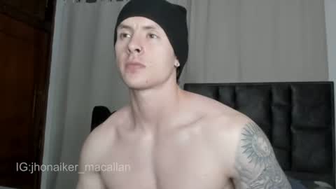 Snapshot of jhonny_macallan chatting on June 2026 05:17:02 AM Jhonaiker online show from June 2026 05:17:02 AM