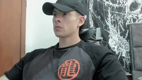 Snapshot of jhonny_macallan chatting on August 2026 08:33:01 PM Jhonaiker online show from August 2026 08:33:01 PM