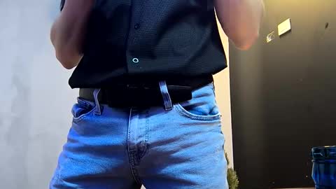 jhonny_thes28 online show from September 2025 07:43:01 AM