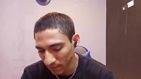 jhonny_thes28 online show from February 2026 02:49:01 AM