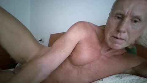 jhonpelopaja2 online show from October 2025 10:02:01 AM