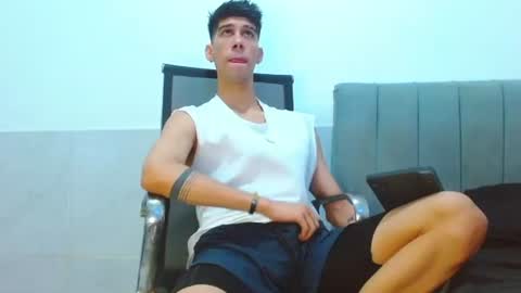Snapshot of jhony_sex3 chatting on July 2026 07:00:01 AM jhony_sex3 online show from July 2026 07:00:01 AM
