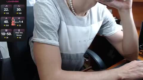 jhosuamoore2 online show from October 2025 04:59:02 PM