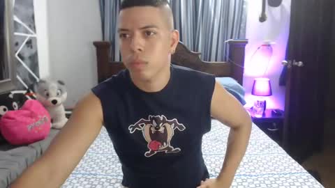 Snapshot of jhulian08 chatting on January 2025 02:43:02 AM julian online show from January 2025 02:43:02 AM