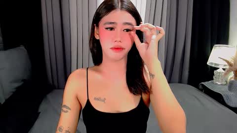 jhuliana_and_charles_room online show from November 2025 04:29:02 AM