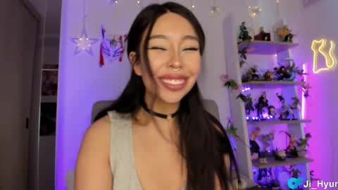 Ji  online show from September 2025 10:31:02 PM