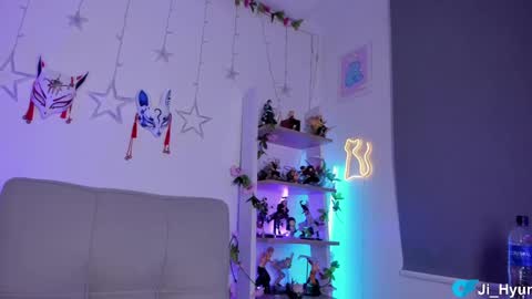 Ji  online show from September 2025 12:47:01 AM