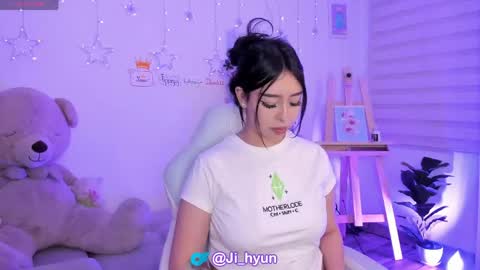 Snapshot of ji_hyun chatting on April 2026 01:08:01 AM Ji online show from April 2026 01:08:01 AM